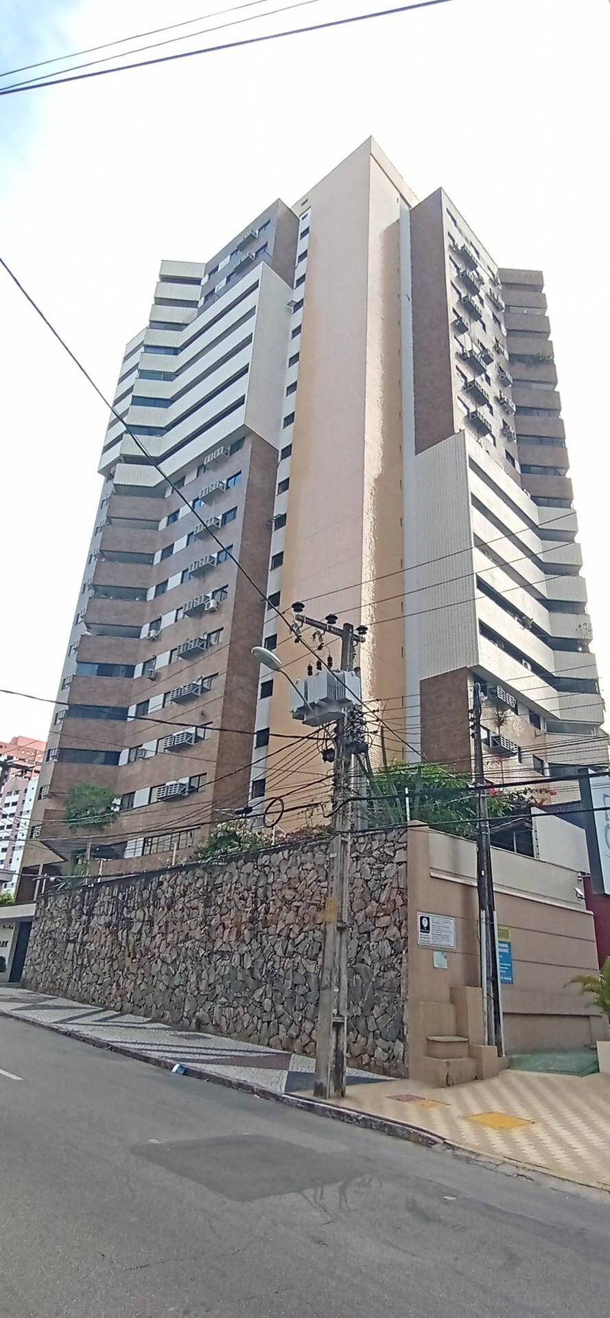 #360 - Apartamento para Locação em Fortaleza - CE