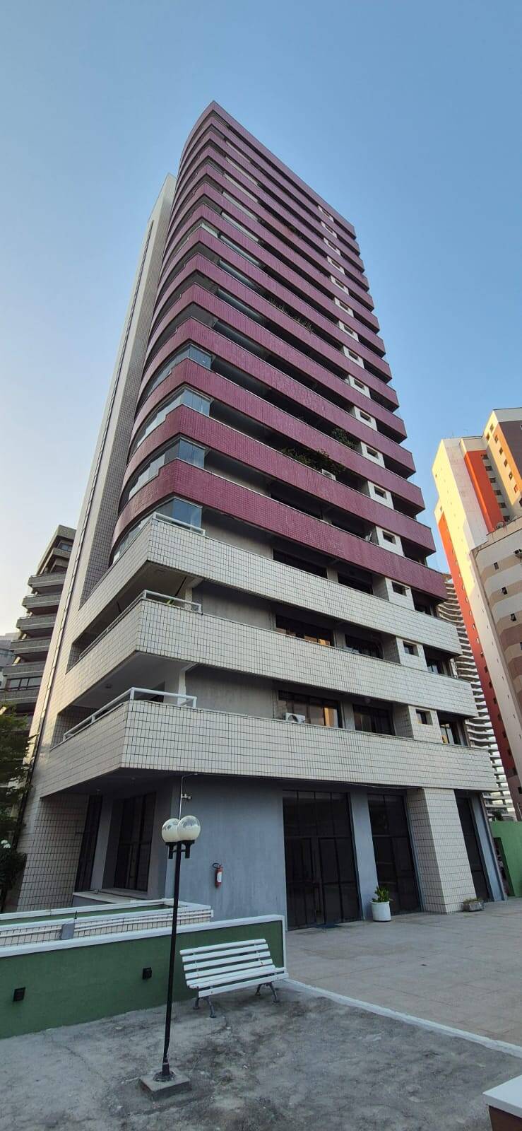 #443 - Apartamento para Venda em Fortaleza - CE