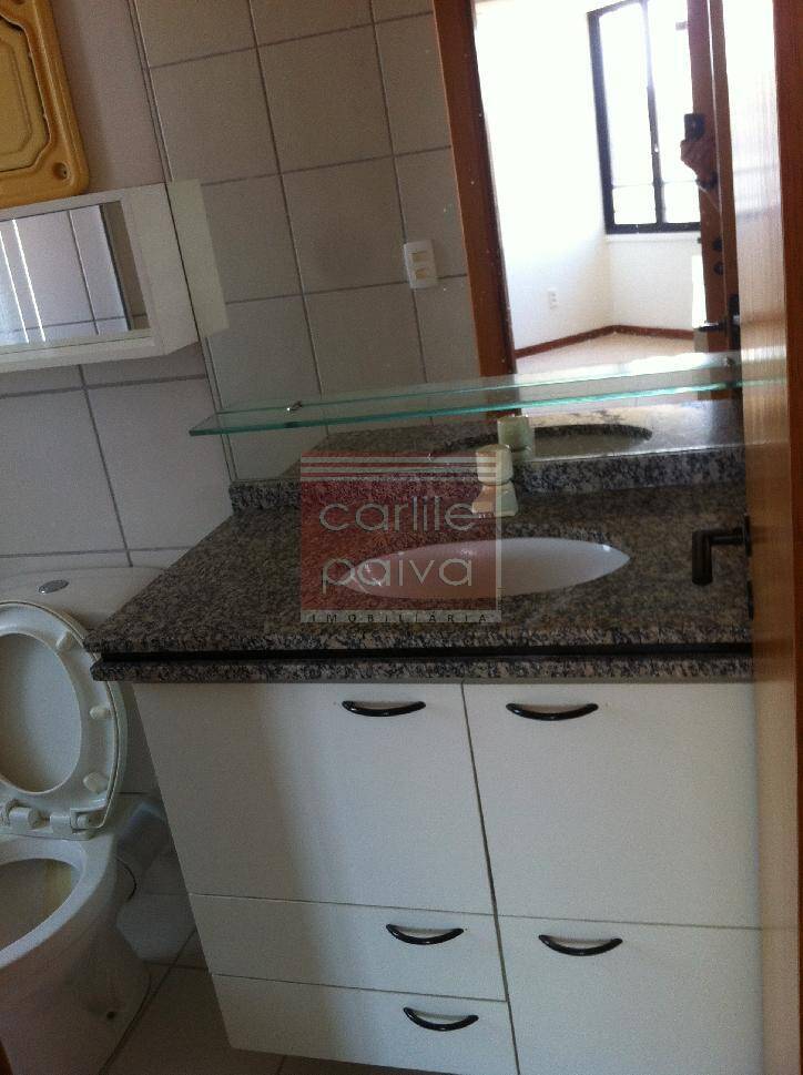 Apartamento para alugar com 2 quartos, 72m² - Foto 13