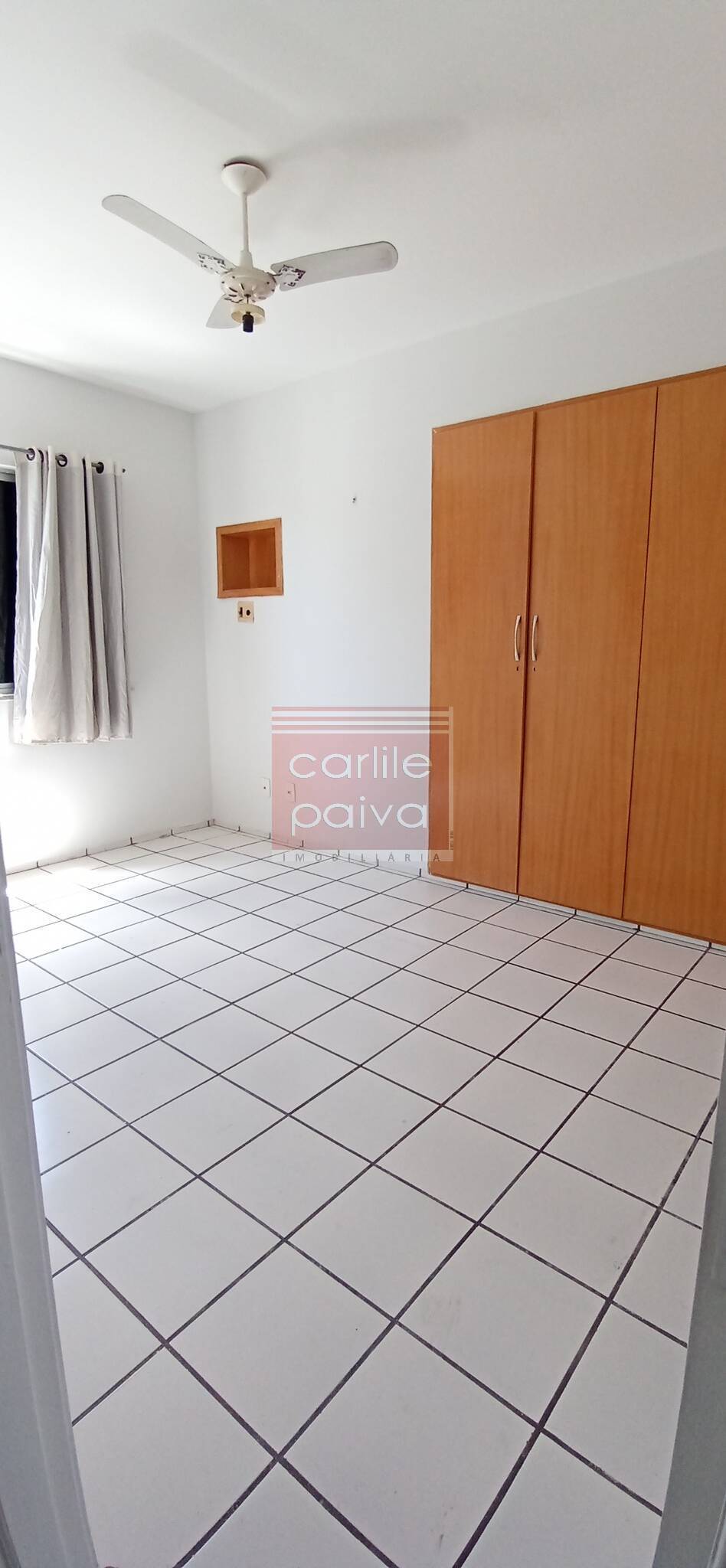 Apartamento à venda com 2 quartos, 75m² - Foto 3